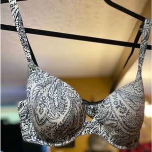 Victoria’s Secret The Nakeds Demi bra
